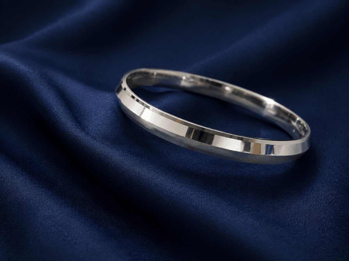 Wide Faceted Edge Polished Punjabi Kada